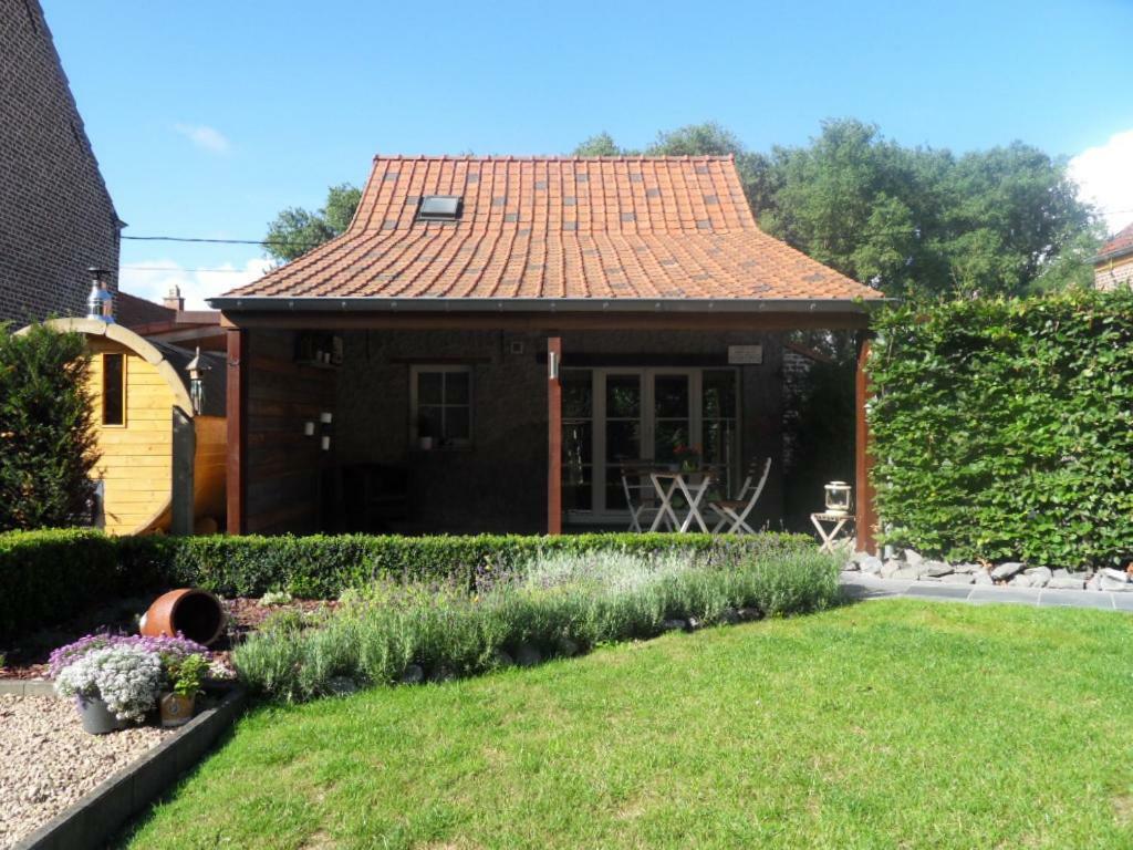 B&B 'Het Logiement Sint-Maria-Lierde Εξωτερικό φωτογραφία